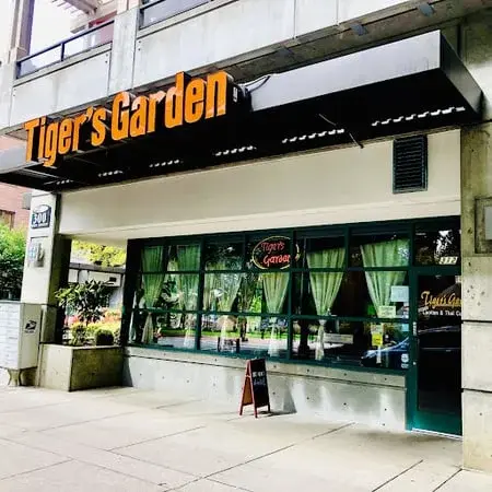 Tiger's Garden storefront facing Esther Short Park
